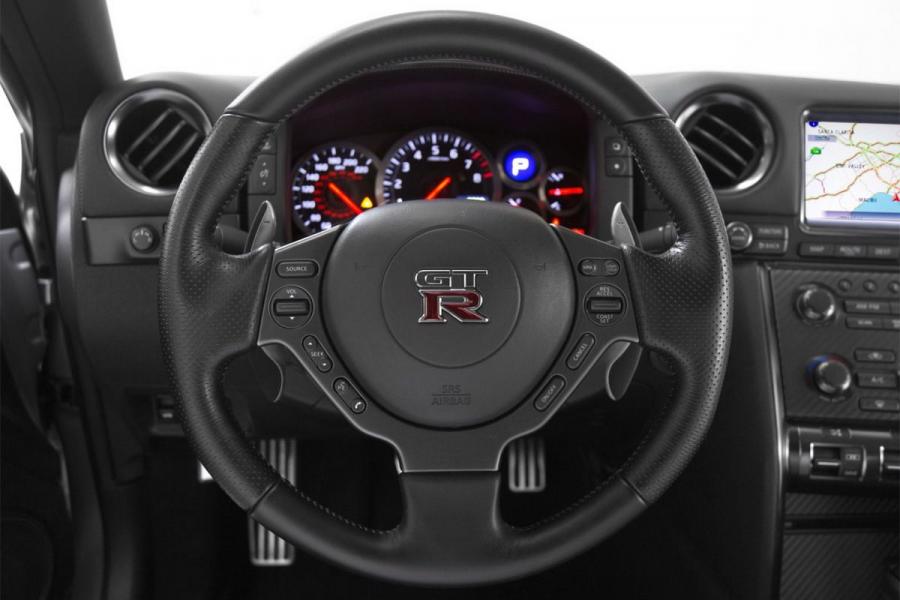  Nissan GT-R Premium 2013 года  (фото 29 из 36)